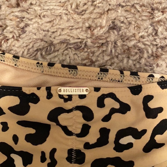 Hollister Swim Bottoms - Picture 3 of 4